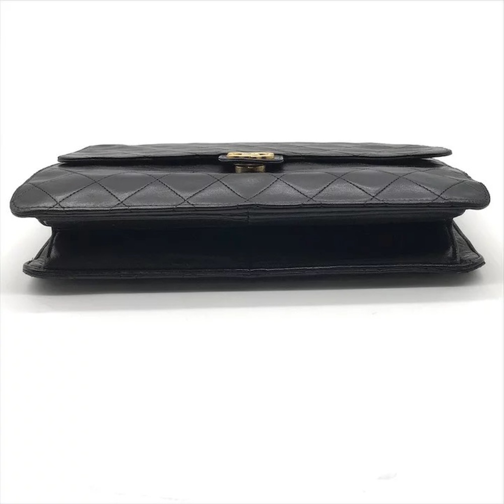 Authentic CHANEL black lambskin single flap classic 24k gold hardware bag - Picture 5 of 11